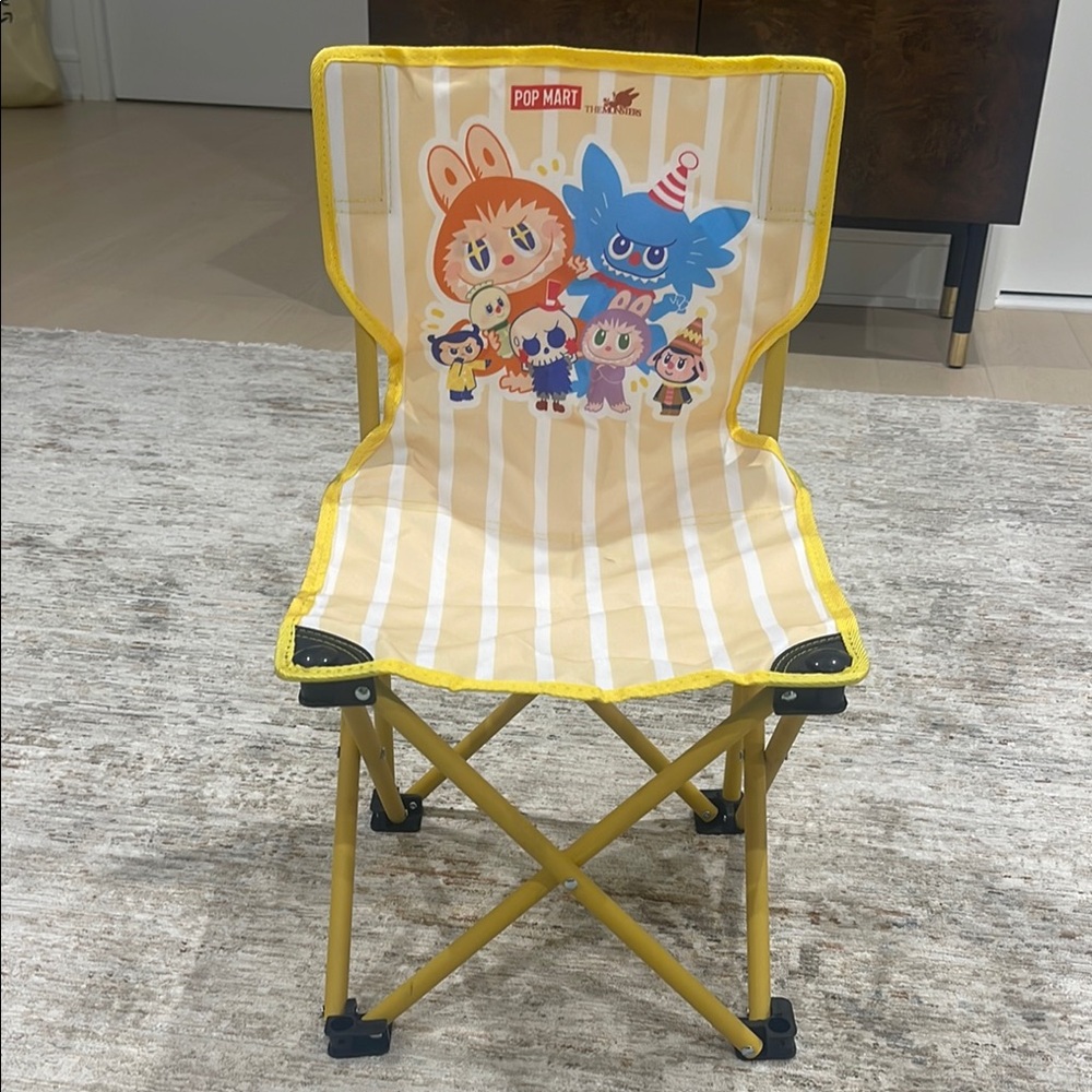 Popmart foldable chair